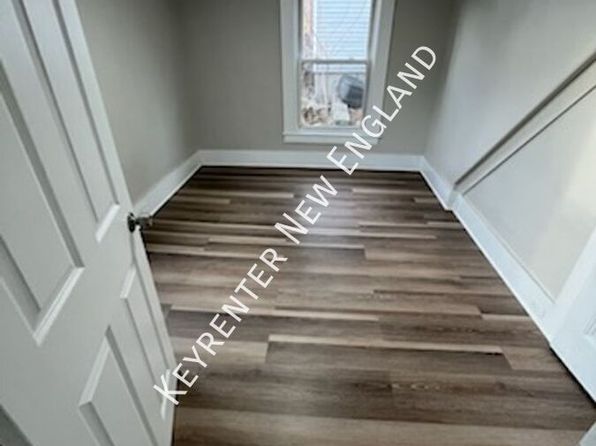 16 Summer St #1, Milford, NH 03055