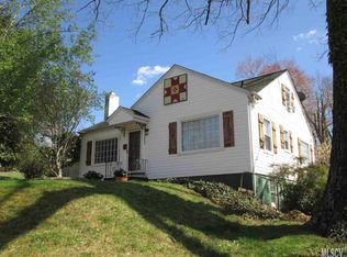 1009 Grove Ave SW, Lenoir, NC 28645