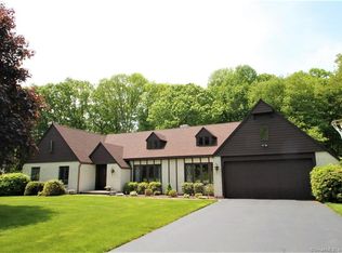 23 Vixen Rd, Trumbull, CT 06611