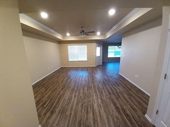 Nice open floor plan!
