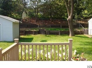 2637 S Saint Aubin St, Sioux City, IA 51106
