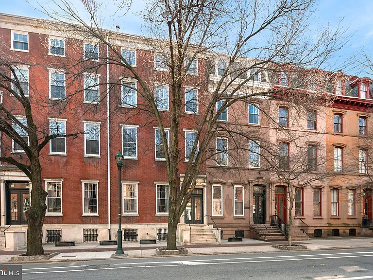 1018 Spruce St #1M — Photo 1