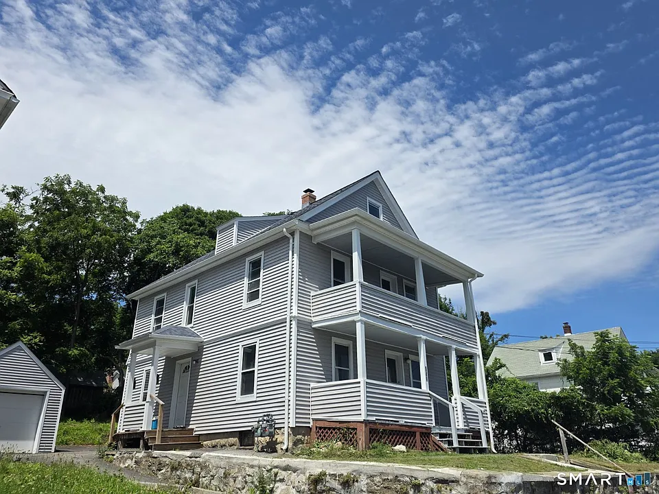 152 Chestnut Ave #1