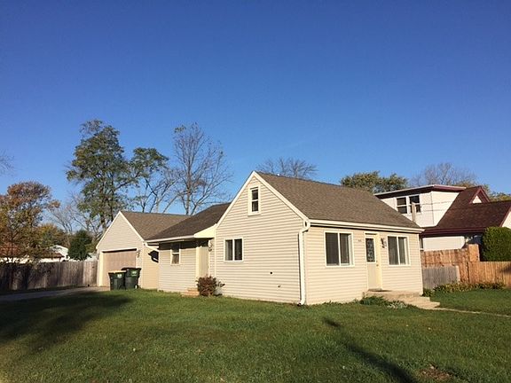2nd image of 1144 Park Ave