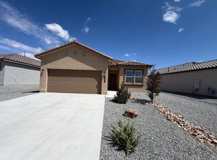 1504 Alto Colores St NW, Los Lunas, NM 87031