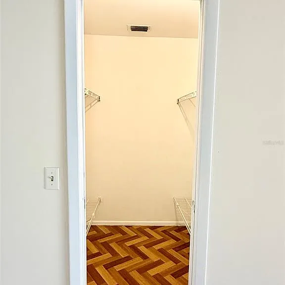 1215 Creekbottom Cir — Photo 14