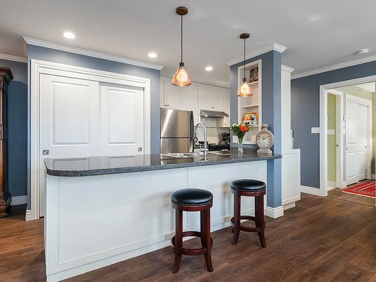 989 Richards St #2101 — Photo 10