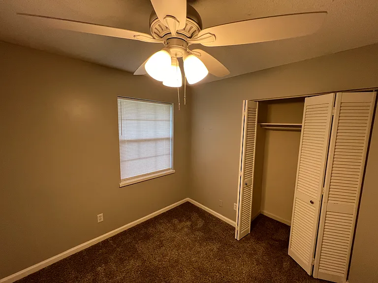6311 Louisville Ave — Photo 37