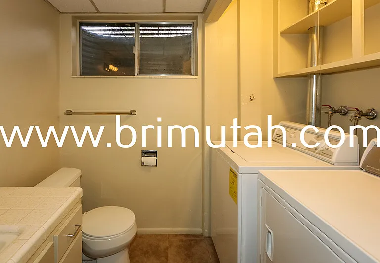 4717 Naniloa Dr — Photo 23