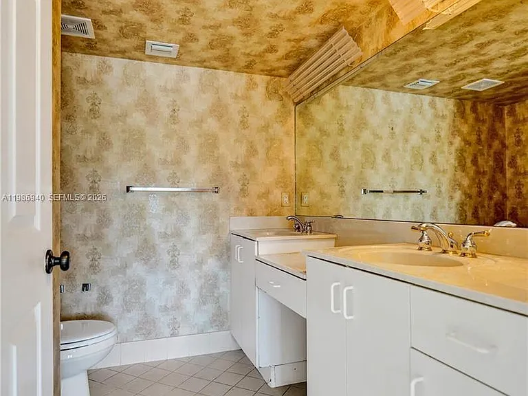 12547 Imperial Isle Dr #206 — Photo 27