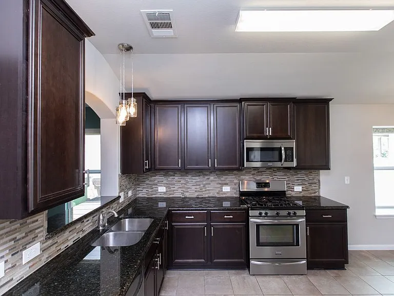 750 Tumlinson Fort Way — Photo 35