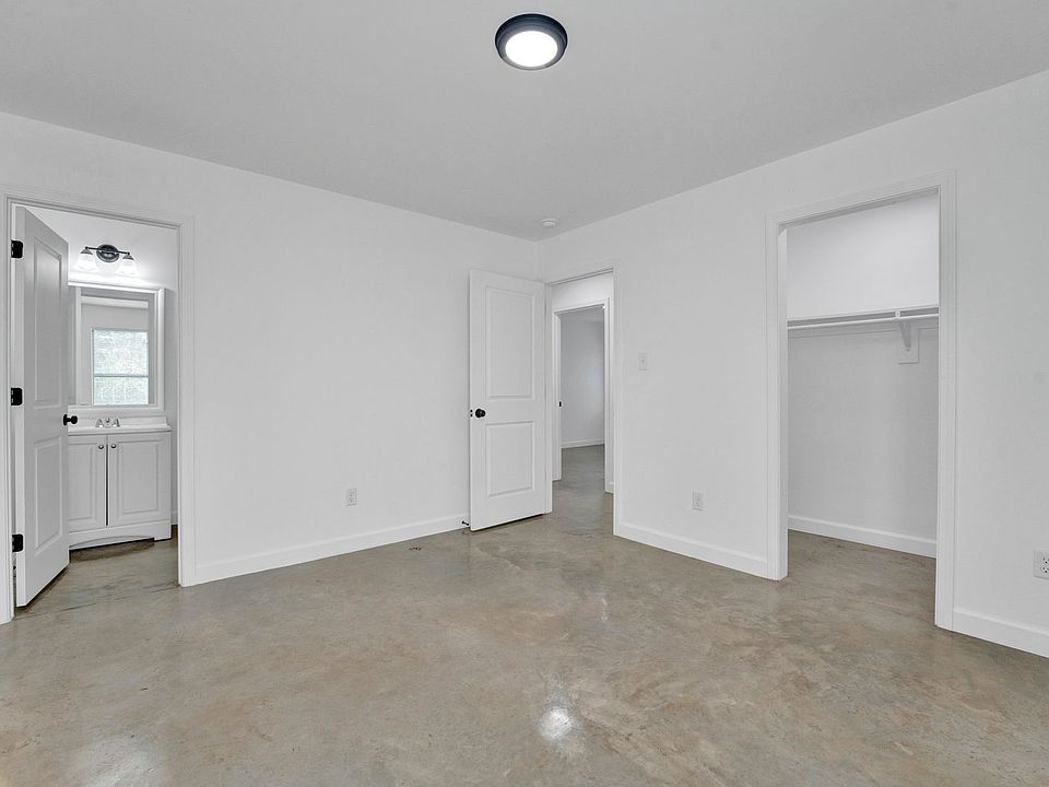 2nd image of 1648 Gill Ave
