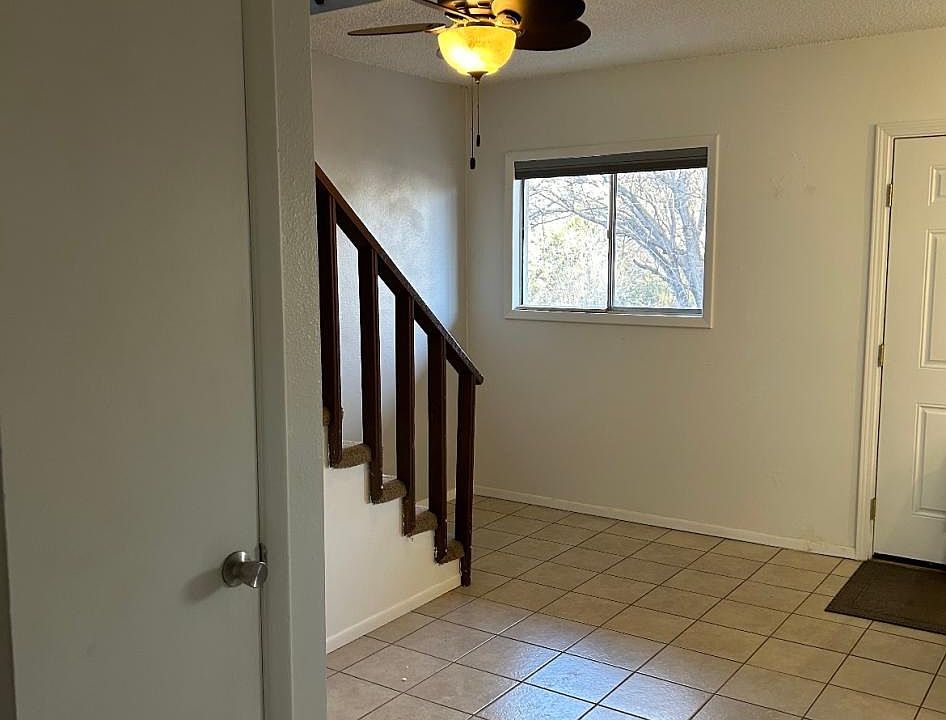 1st image of 25 Wilson Ln #B