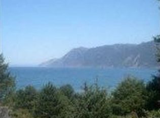 835 Beach Rd, Whitethorn, CA 95589