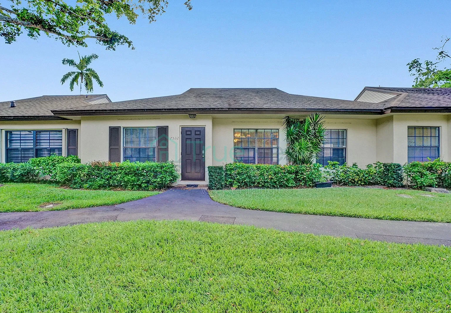3 bed, 2.0 bath, 1480 sqft, $2,900 — Photo 1