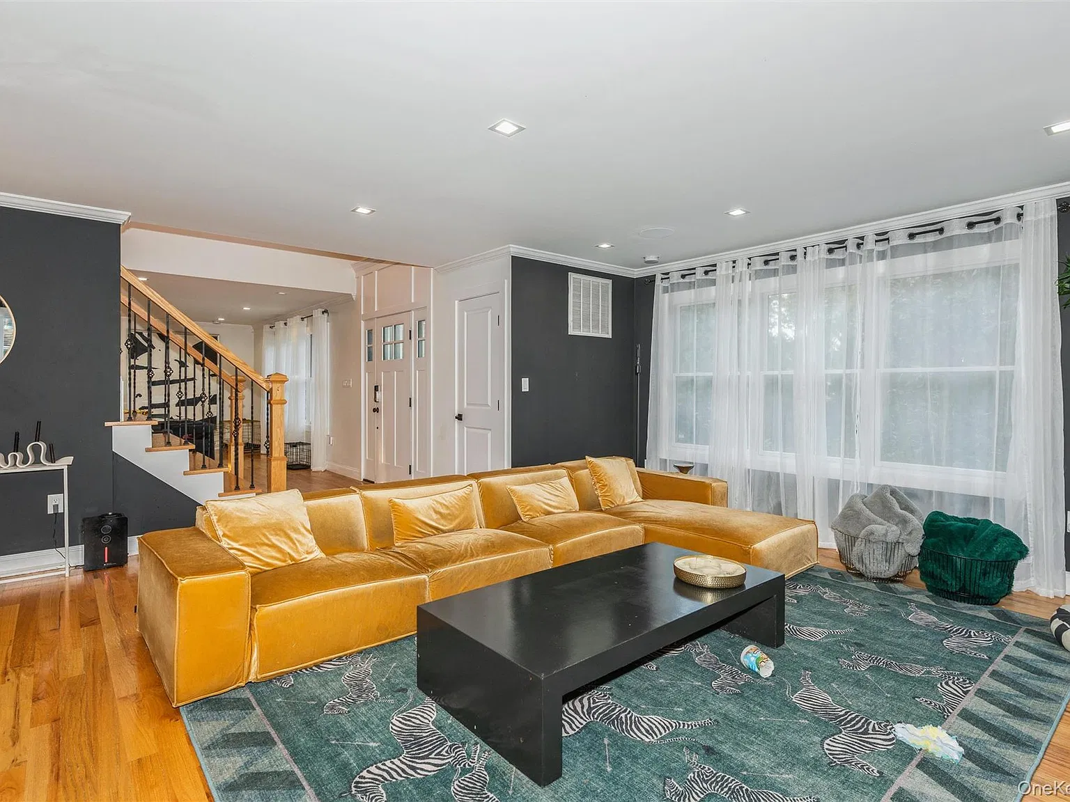4 bed, 4.0 bath, 3000 sqft, $6,500 — Photo 3