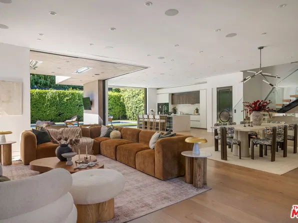 1845 Coldwater Canyon Dr, Beverly Hills, CA 90210