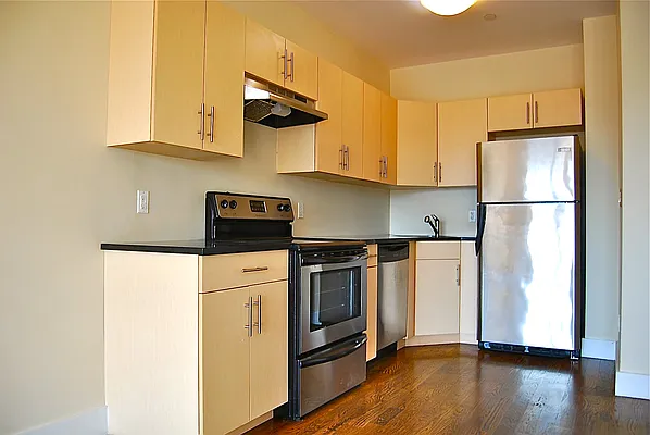 Rented by Bohemia Realty Group | media 22