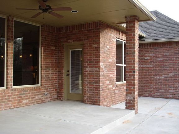 Back Porch, Room for Outdoor Kitchen