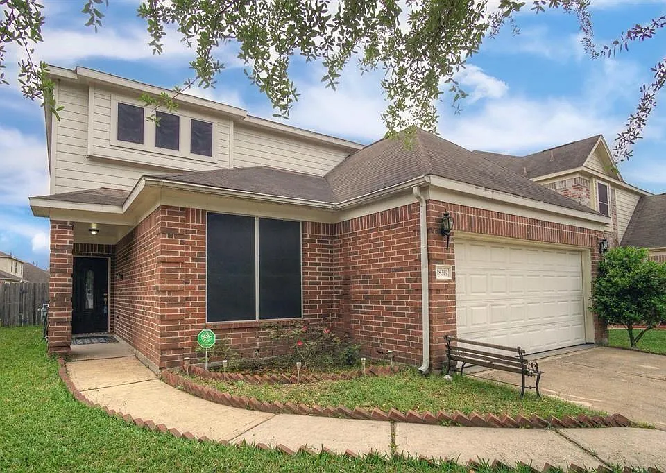 18219 Major Glen Cir