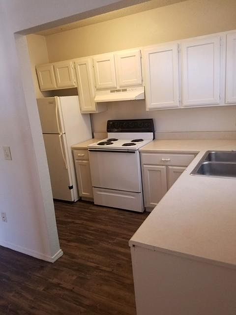 1st image of 917 E Canadian St APT A