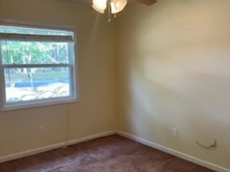 6227 Williamsburg Dr — Photo 4