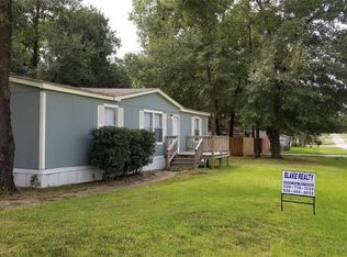 9541 Maple Ridge Dr, Willis, TX 77318