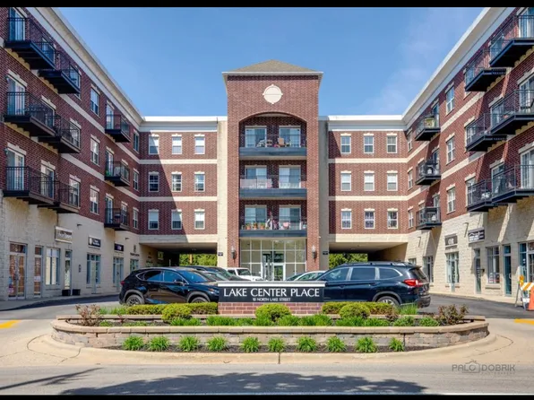 10 N Lake St Unit 401, Grayslake, IL 60030