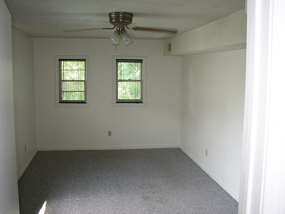 4th image of 461 E Brandeis Ave #2
