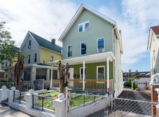 826 E 216th St, Bronx, NY 10467