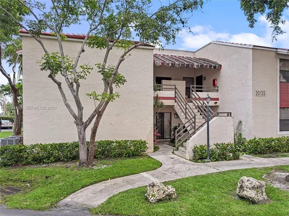 NE 3rd Ct #20135-1, Miami, FL 33179