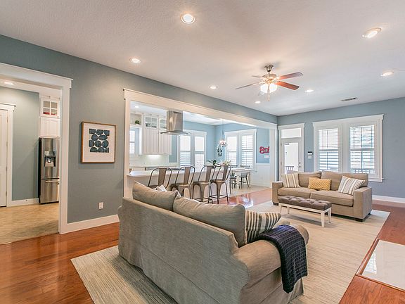 4th image of 2711 Grand Oaks Loop