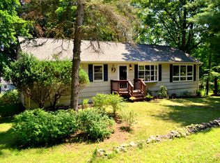 18 Hardman Ter, Denville, NJ 07834