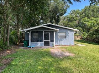 4916 16th St, Zephyrhills, FL 33542