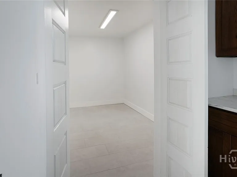 537 Maupas Ave #3 — Photo 17