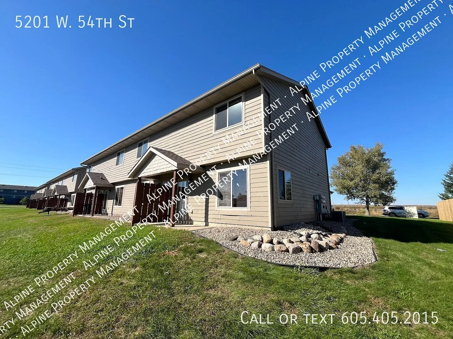 2 Bed/1.5 Bath Townhome with Washer/Dryer in Unit!! — Photo 3