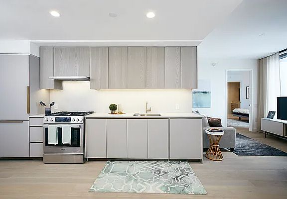 3rd image of 3 Court Sq APT 1905