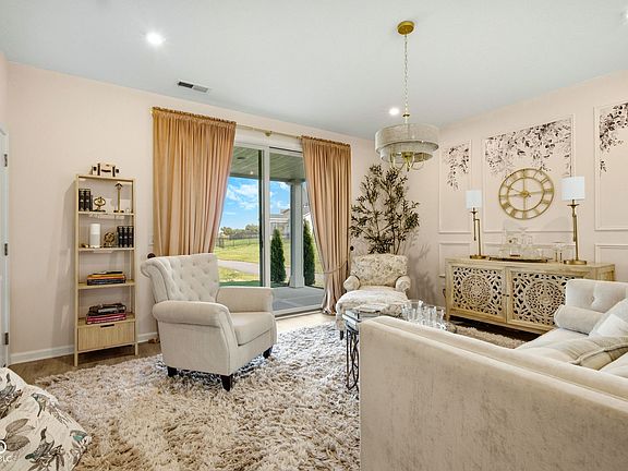 2nd image of 7401 Cella Ln
