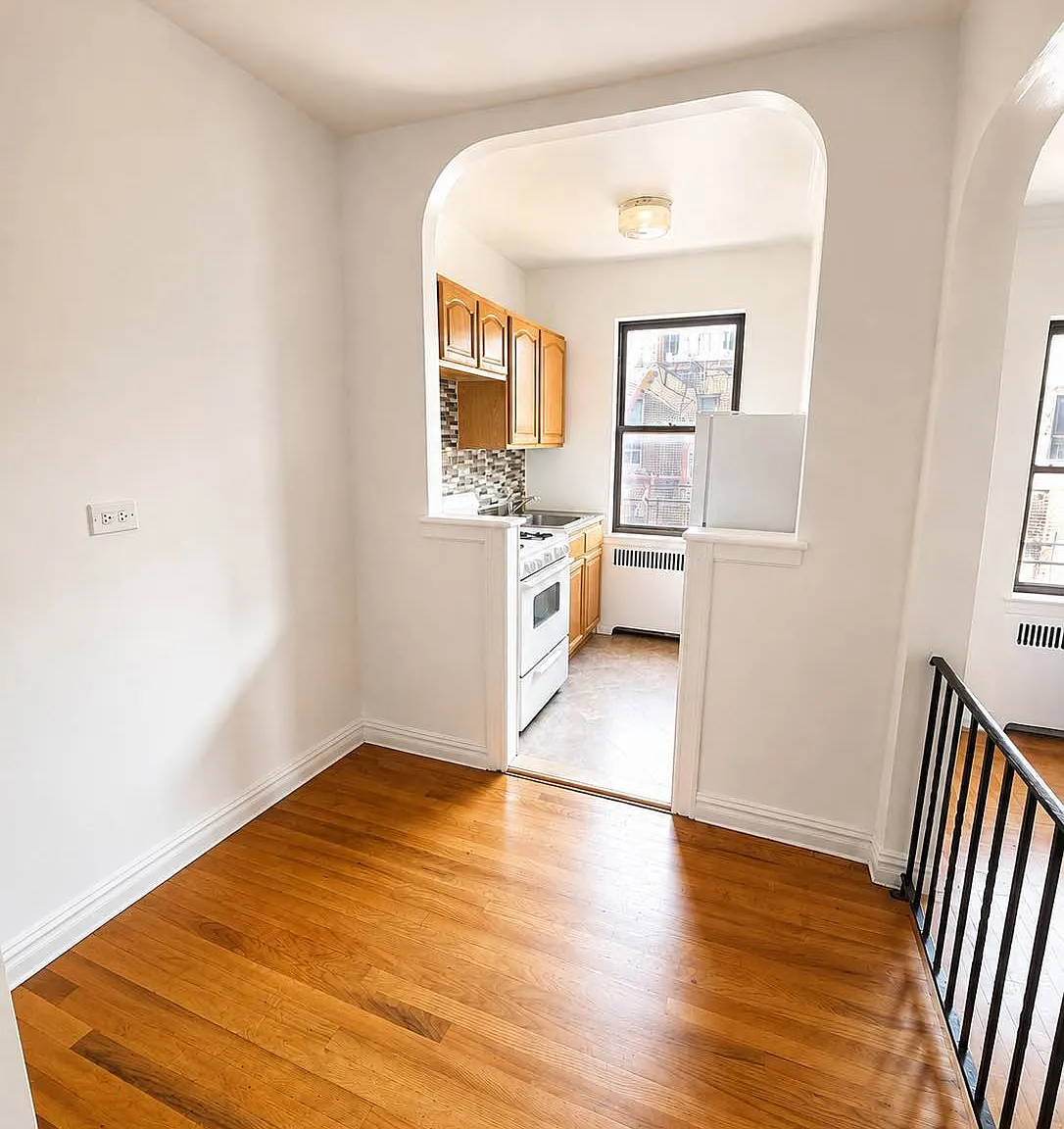 1775 Clay Avenue — Photo 3