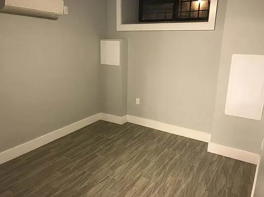 Rented by Tapiro Realty | media 9