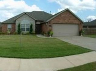 670 Napa Ave, Centerton, AR 72719