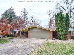 2041 Parkwood Rd, Charleston, WV 25314