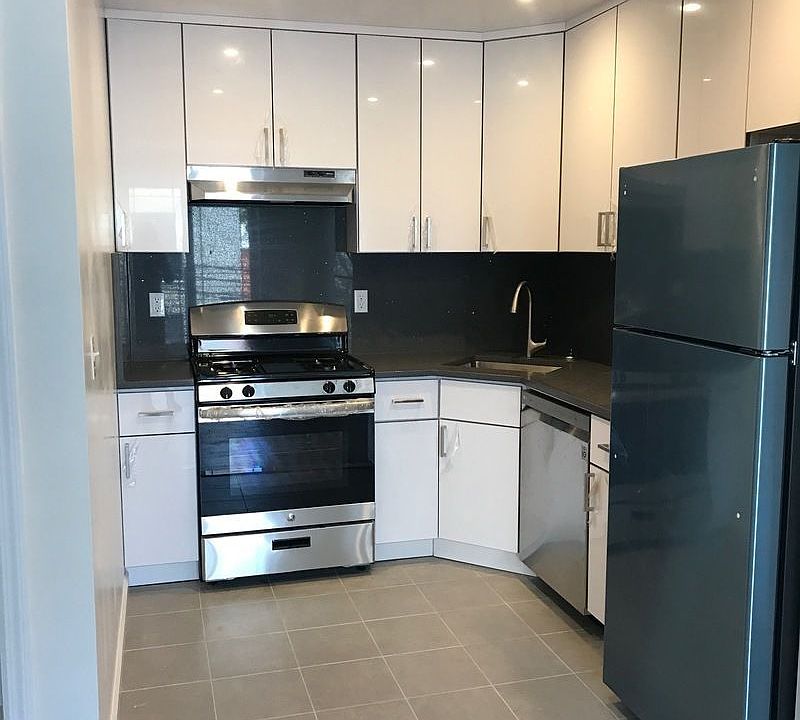 1st image of 2574 38th St