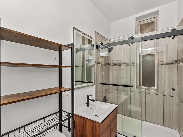 841 N Damen Ave #2R — Photo 13