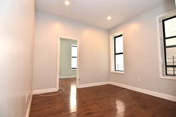 Rented by Compass | media 5