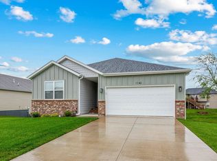 1142 S Broadview Ave, Springfield, MO 65802