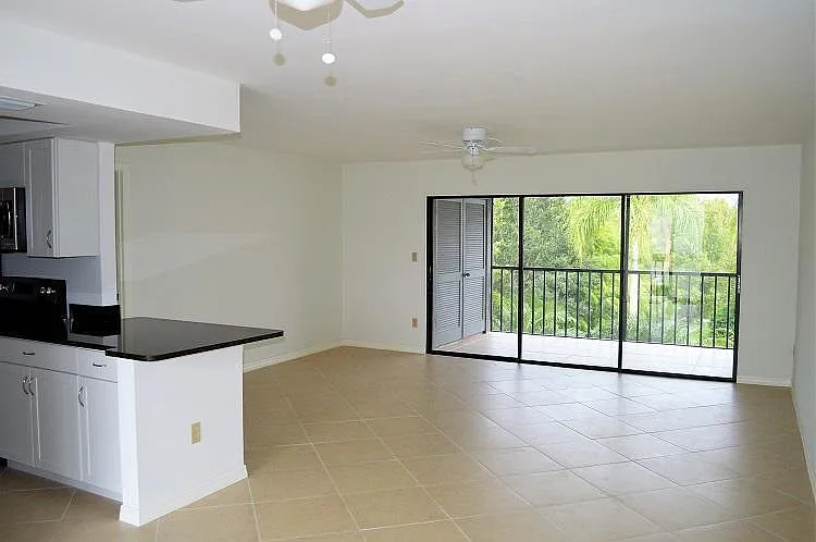 2283 NW 22nd Ave #104 — Photo 7