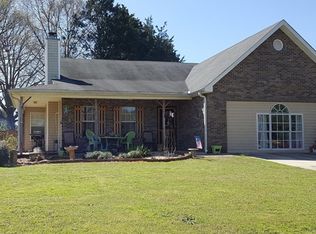 101 Meadow View Dr, Jackson, GA 30233