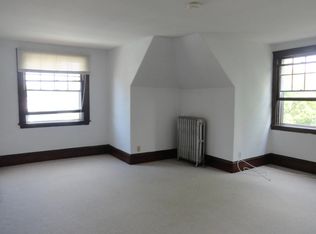 102 Thorndike St #2, Brookline, MA 02446