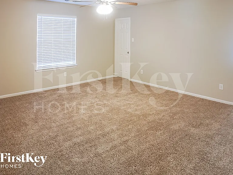 21919 Whispering Daisy Ct — Photo 10